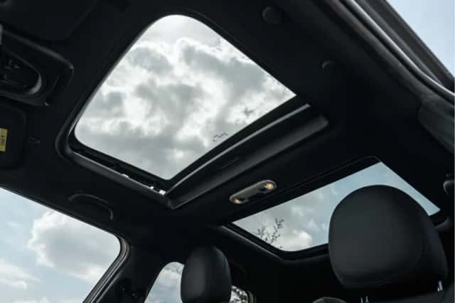 MINI Hatchback (2019) thumbnail 5