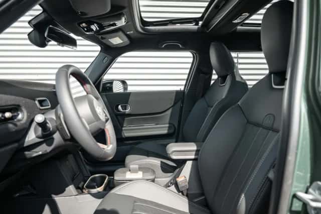 MINI Hatchback (2026) thumbnail 3