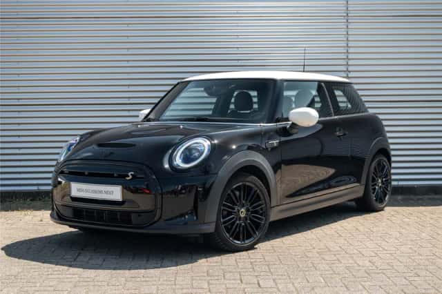 MINI Electric (2021) thumbnail 1