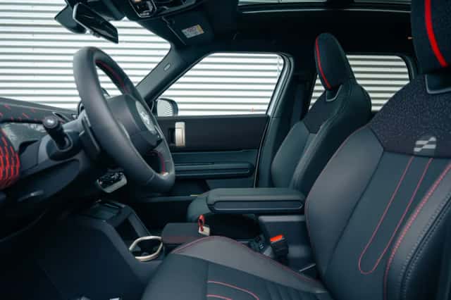 MINI Countryman (2025) thumbnail 4