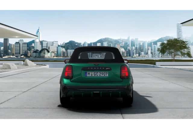 MINI Cabrio (2026) thumbnail 3