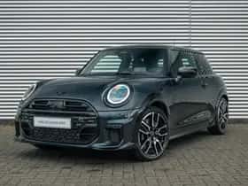 MINI Hatchback (2025) thumbnail 1