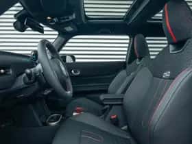 MINI Hatchback (2025) thumbnail 4