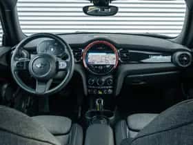 MINI Electric (2024) thumbnail 5