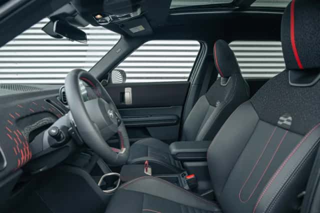 MINI Countryman (2025) thumbnail 4