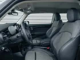 MINI Cooper (2022) thumbnail 4