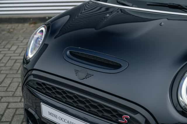 MINI Cooper (2022) thumbnail 6