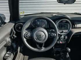 MINI Cabrio (2021) thumbnail 33