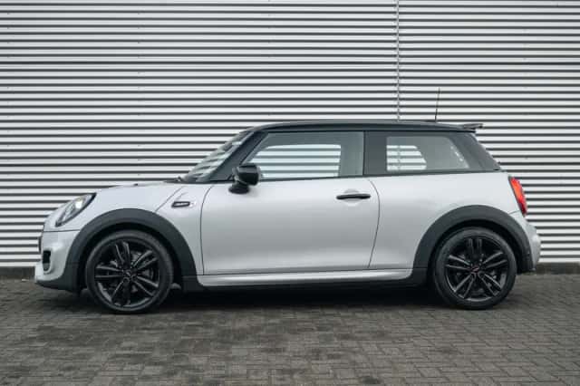 MINI Hatchbak (2021) thumbnail 3