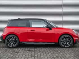 MINI Hatchback (2026) thumbnail 3