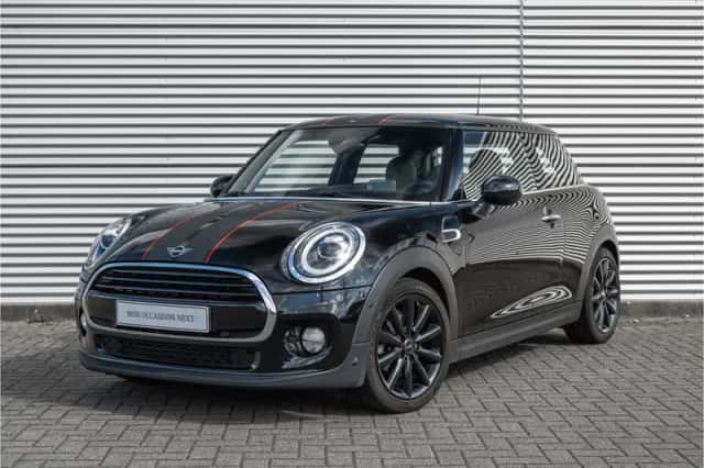 MINI Hatchback (2019) thumbnail 1