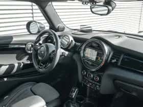 MINI Hatchback (2019) thumbnail 11