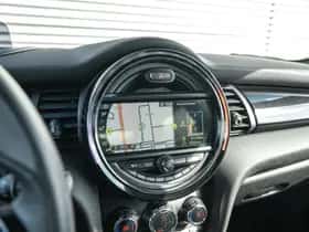 MINI Hatchback (2019) thumbnail 19