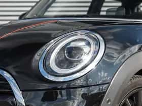 MINI Hatchback (2019) thumbnail 6