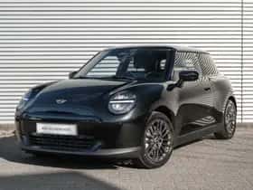 MINI Hatchback (2026) thumbnail 1