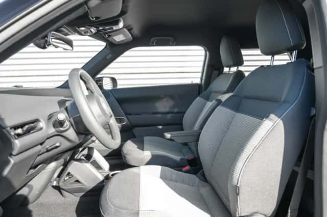 MINI Hatchback (2026) thumbnail 4
