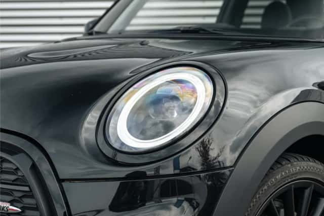 MINI Hatchback (2023) thumbnail 4
