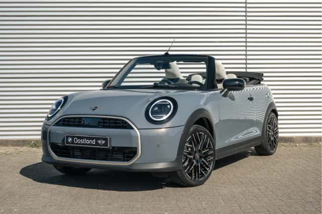 MINI Cabrio (2026) thumbnail 1