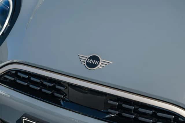 MINI Cabrio (2026) thumbnail 6
