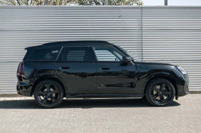 MINI Countryman (2026) thumbnail 3