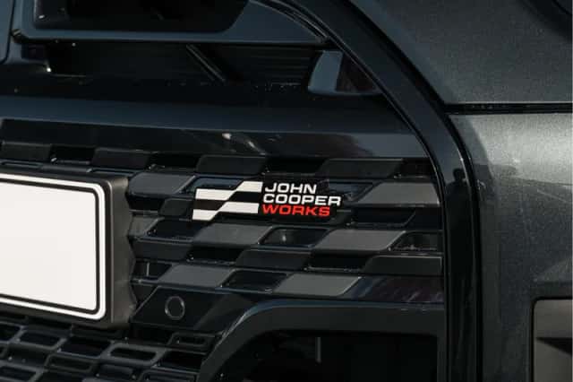 MINI Hatchback (2026) thumbnail 3
