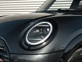 MINI Hatchback (2026) thumbnail 4