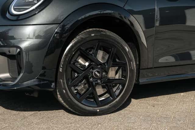MINI Hatchback (2026) thumbnail 5