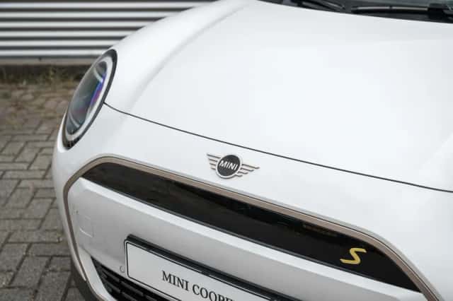 MINI Hatchback (2026) thumbnail 6