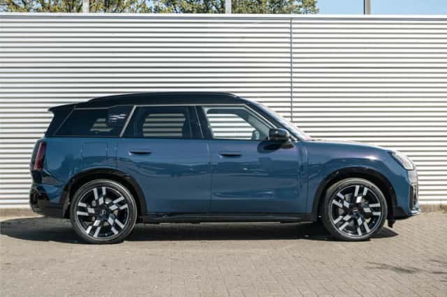 MINI Countryman (2026) thumbnail 3