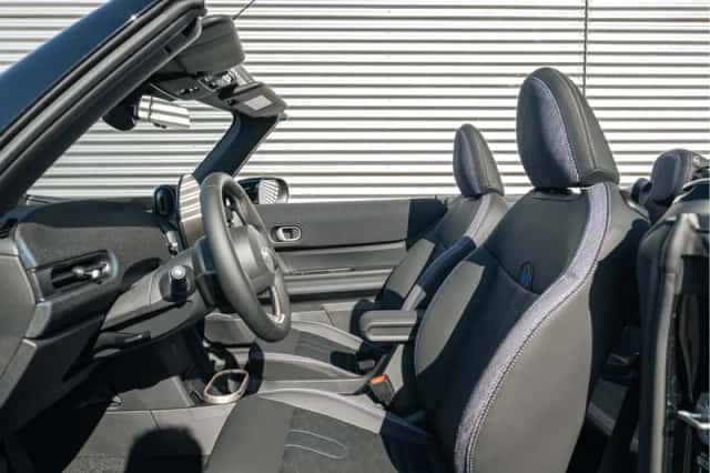MINI Cabrio (2026) thumbnail 4
