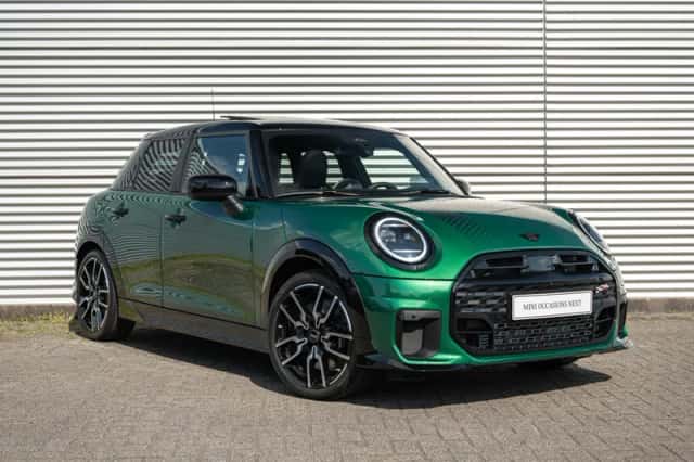 MINI Hatchback (2026) thumbnail 6