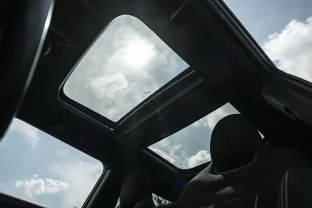 MINI Hatchback (2020) thumbnail 5
