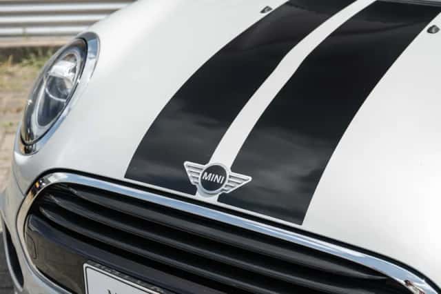 MINI Hatchback (2020) thumbnail 6