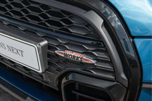MINI Hatchback (2022) thumbnail 6