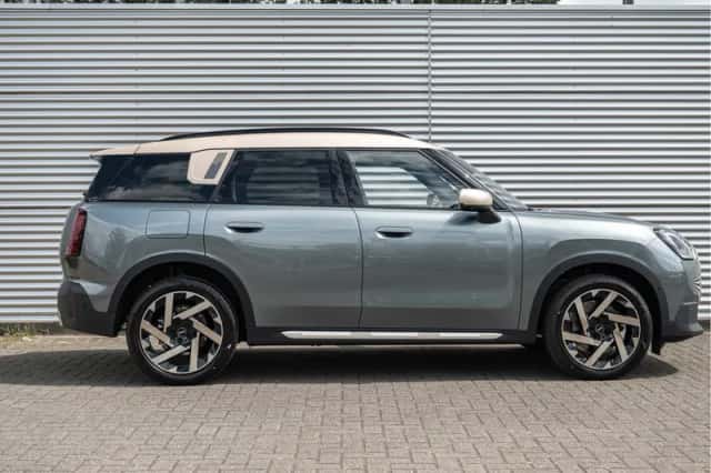 MINI Countryman (2026) thumbnail 2