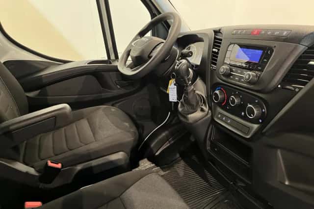 Iveco Daily (2024) thumbnail 3