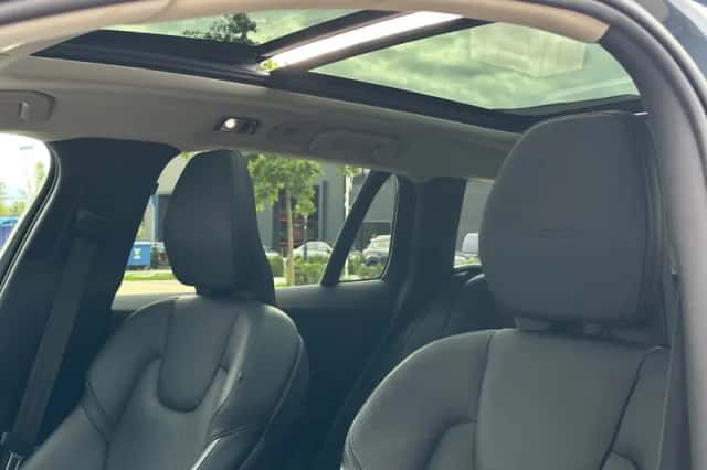 Volvo V60 (2019) thumbnail 4