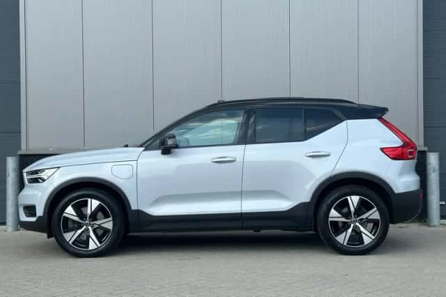 Volvo XC40 (2022) thumbnail 6