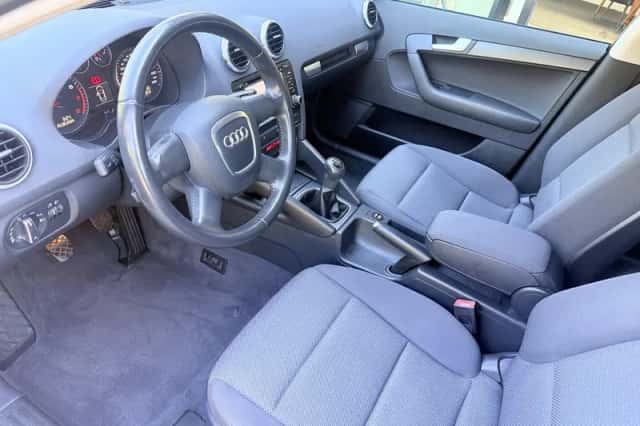 Audi A3 (2008) thumbnail 5