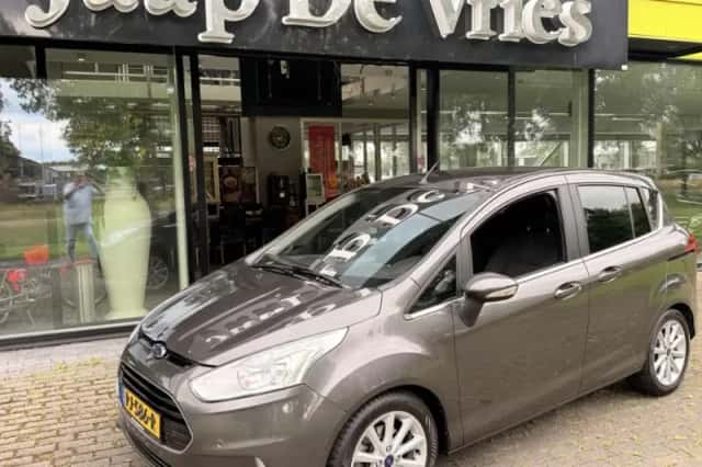 Ford B-Max (2017) thumbnail 1