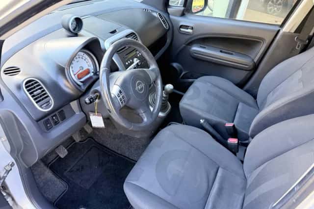 Opel Agila (2010) thumbnail 5