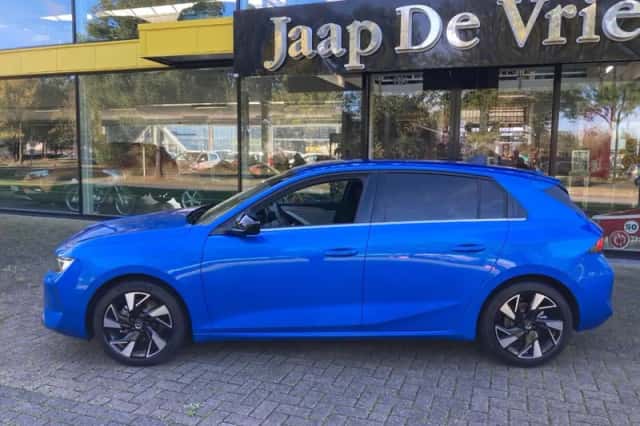 Opel Astra (2022) thumbnail 3