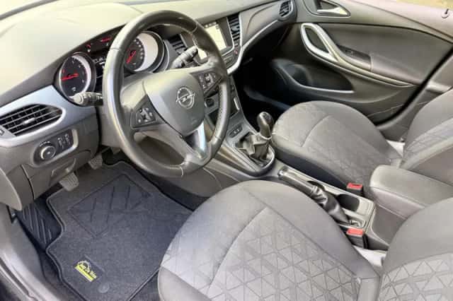 Opel Astra (2019) thumbnail 5