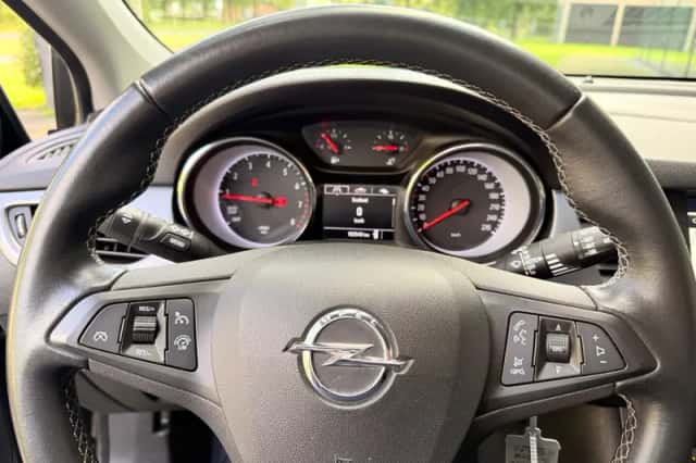 Opel Astra (2019) thumbnail 6