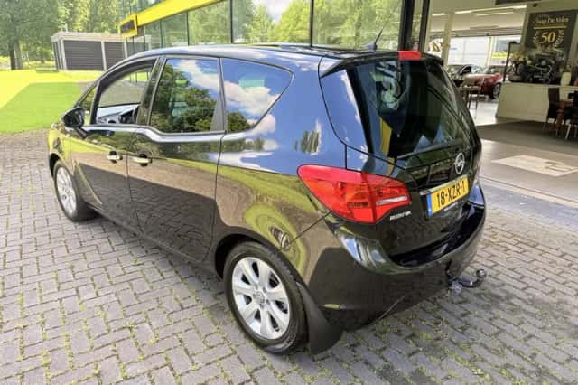 Opel Meriva (2012) thumbnail 3