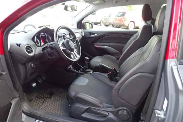 Opel Adam (2015) thumbnail 2