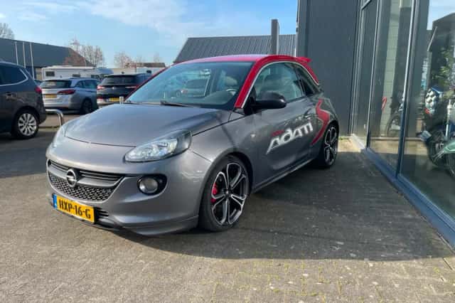 Opel Adam (2015) thumbnail 4