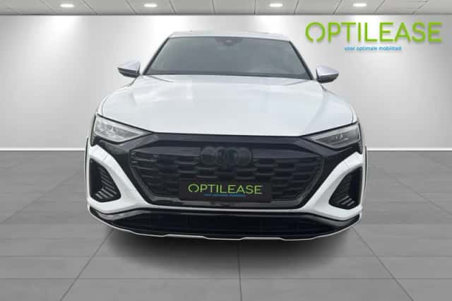 Audi SQ8 (2024) thumbnail 2