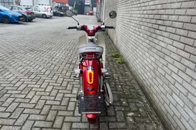 Honda SUPER (2020) thumbnail 4