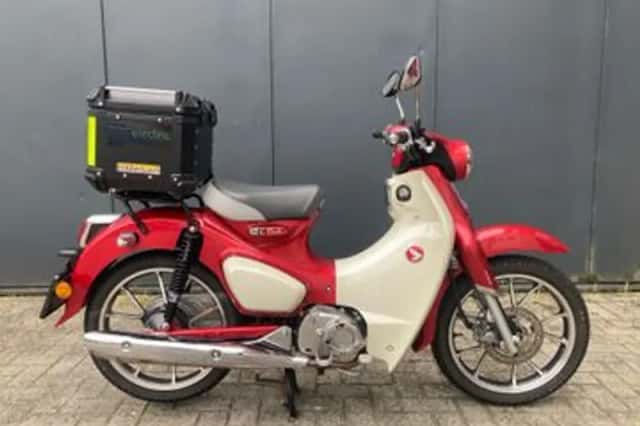 Honda SUPER (2020) thumbnail 3